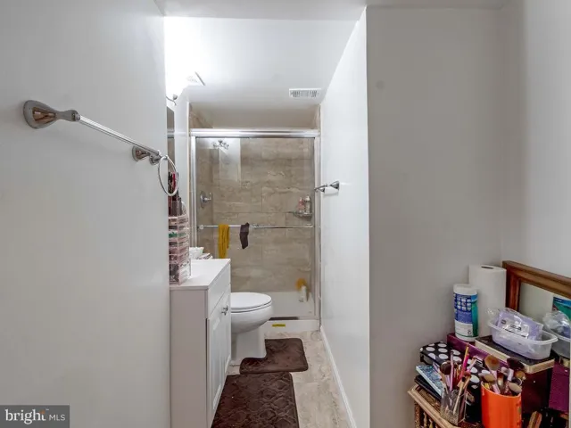7128 Vantage Dr, Alexandria, Virginia 22306