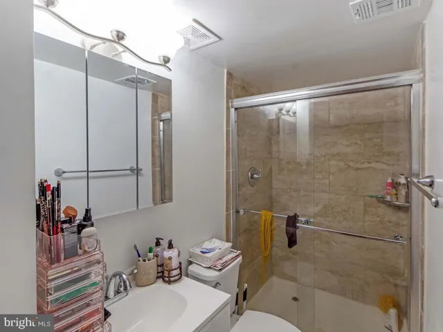 7128 Vantage Dr, Alexandria, Virginia 22306