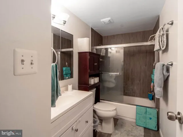 7128 Vantage Dr, Alexandria, Virginia 22306