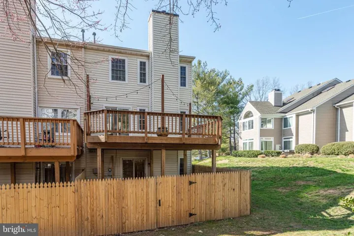 4288 Sleepy Lake Dr, Fairfax, Virginia 22033