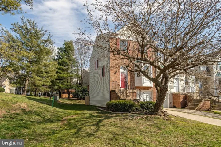 4288 Sleepy Lake Dr, Fairfax, Virginia 22033