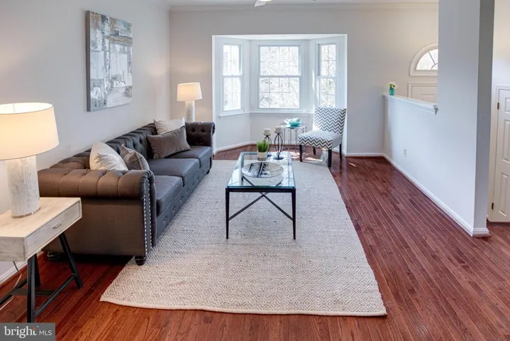 4288 Sleepy Lake Dr, Fairfax, Virginia 22033