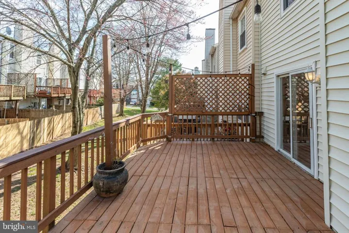 4288 Sleepy Lake Dr, Fairfax, Virginia 22033
