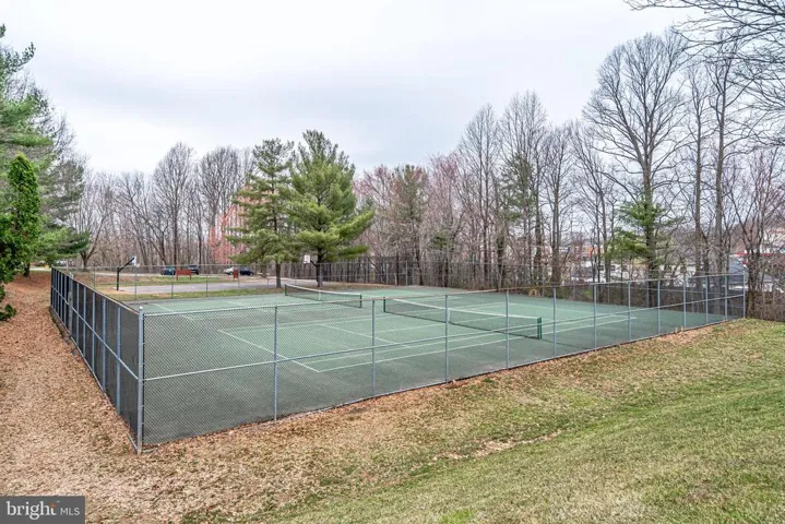 4288 Sleepy Lake Dr, Fairfax, Virginia 22033