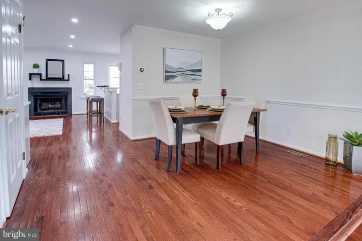 4288 Sleepy Lake Dr, Fairfax, Virginia 22033