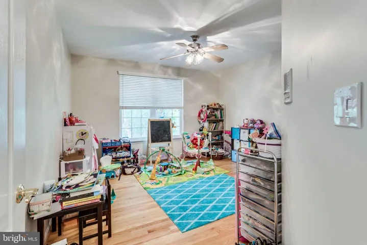 6711 Lake Village Dr, Alexandria, Virginia 22315
