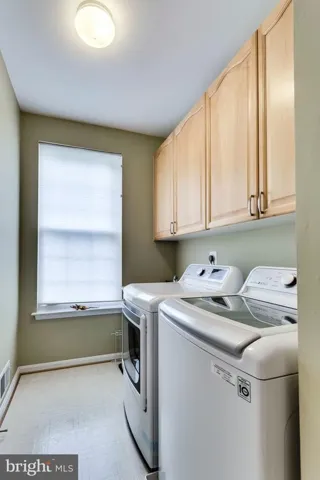 6711 Lake Village Dr, Alexandria, Virginia 22315