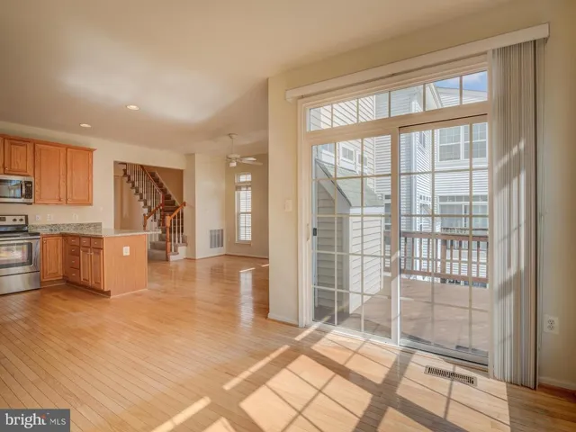 7355 Bloomington, Springfield, Virginia 22150