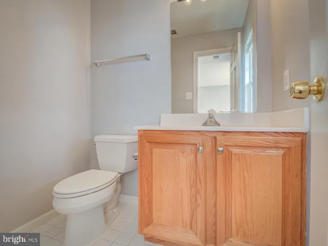 7355 Bloomington, Springfield, Virginia 22150