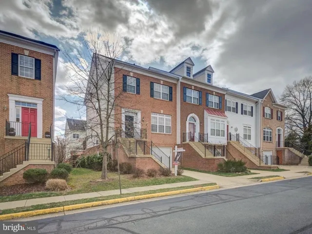 7355 Bloomington, Springfield, Virginia 22150