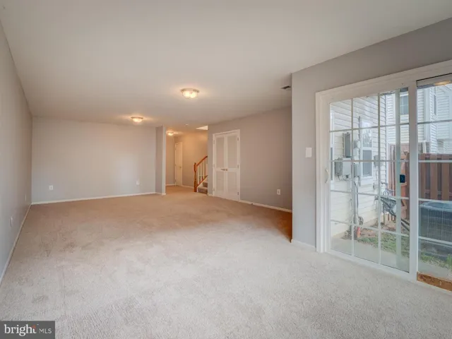 7355 Bloomington, Springfield, Virginia 22150