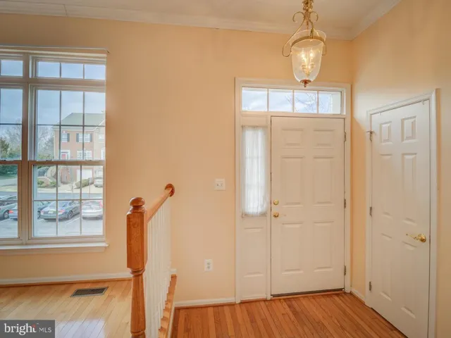 7355 Bloomington, Springfield, Virginia 22150