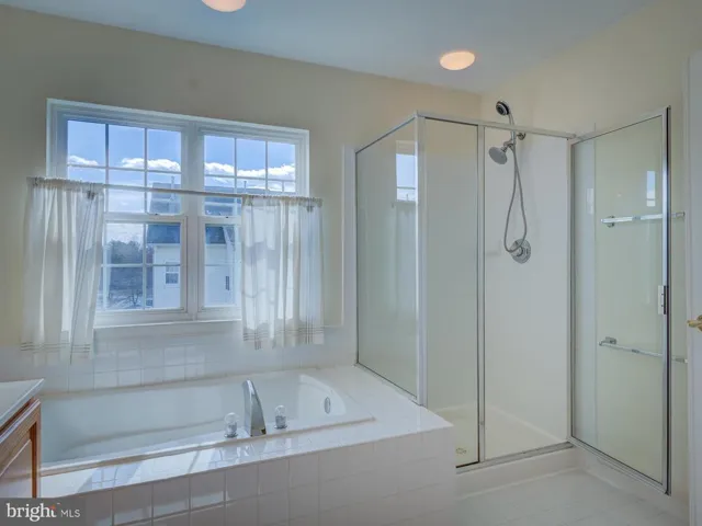7355 Bloomington, Springfield, Virginia 22150