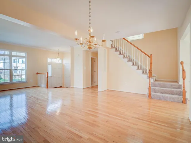 7355 Bloomington, Springfield, Virginia 22150