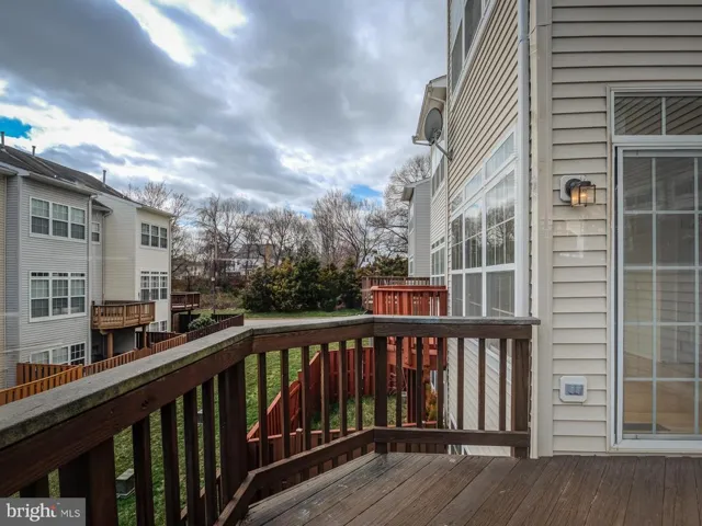 7355 Bloomington, Springfield, Virginia 22150