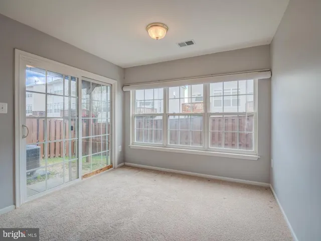 7355 Bloomington, Springfield, Virginia 22150