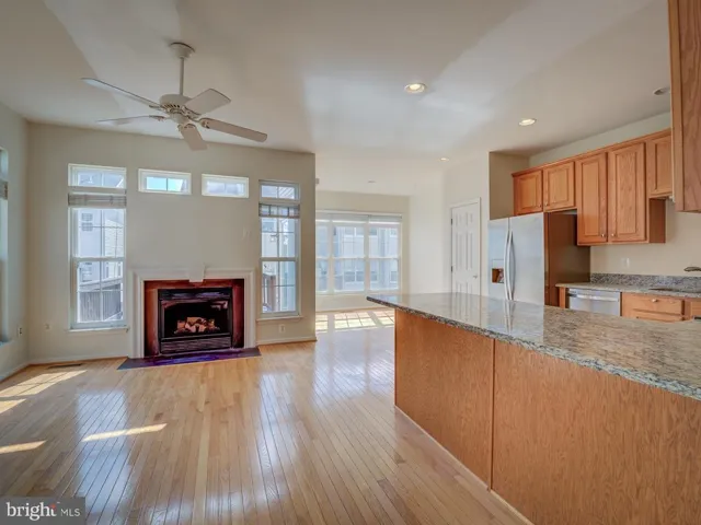 7355 Bloomington, Springfield, Virginia 22150