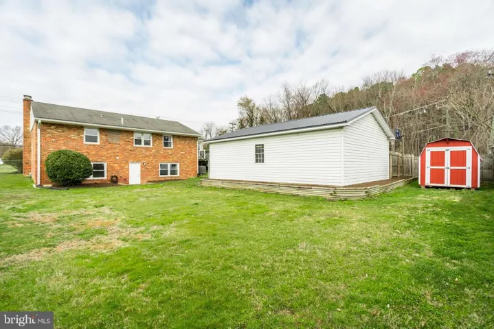 8401 Leaf Rd, Alexandria, Virginia 22309