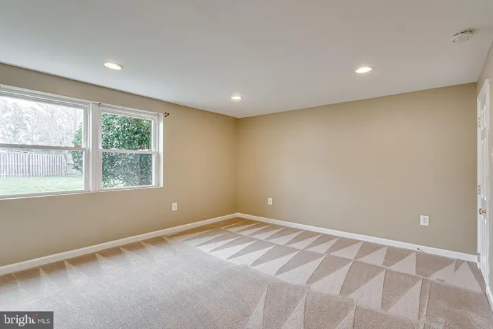 8401 Leaf Rd, Alexandria, Virginia 22309