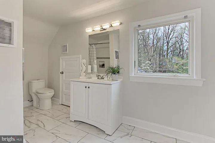 3107 Beechwood Ln, Falls Church, Virginia 22042