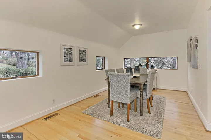 3107 Beechwood Ln, Falls Church, Virginia 22042