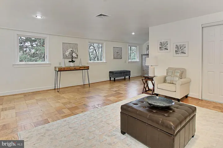 3107 Beechwood Ln, Falls Church, Virginia 22042
