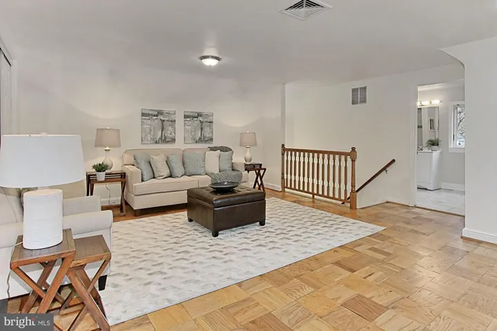 3107 Beechwood Ln, Falls Church, Virginia 22042