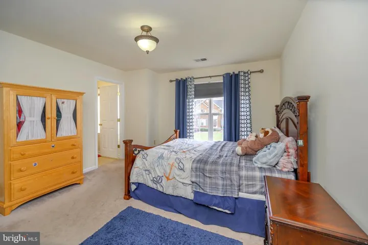 5500 Silver Maple Ln, Fredericksburg, Virginia 22407