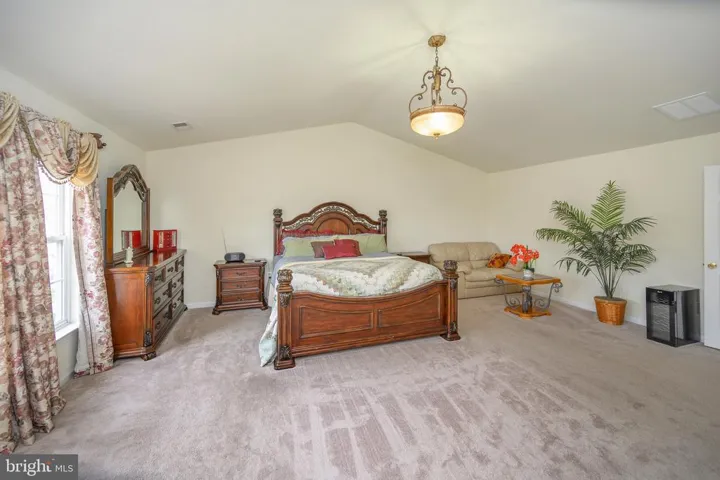 5500 Silver Maple Ln, Fredericksburg, Virginia 22407