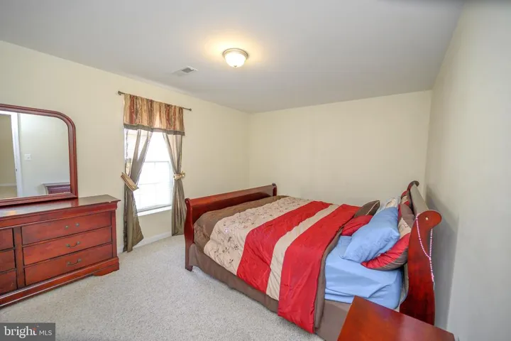 5500 Silver Maple Ln, Fredericksburg, Virginia 22407