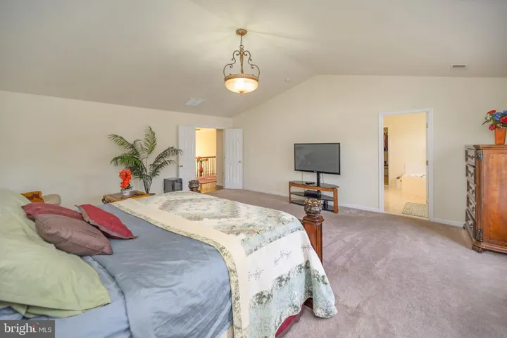 5500 Silver Maple Ln, Fredericksburg, Virginia 22407