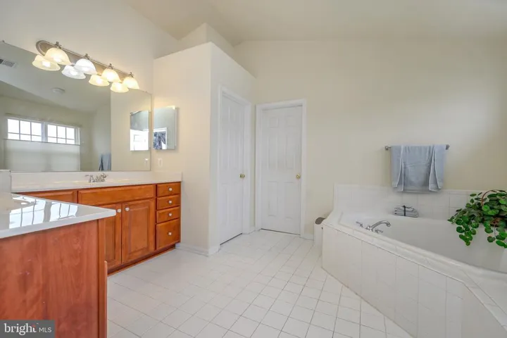 5500 Silver Maple Ln, Fredericksburg, Virginia 22407