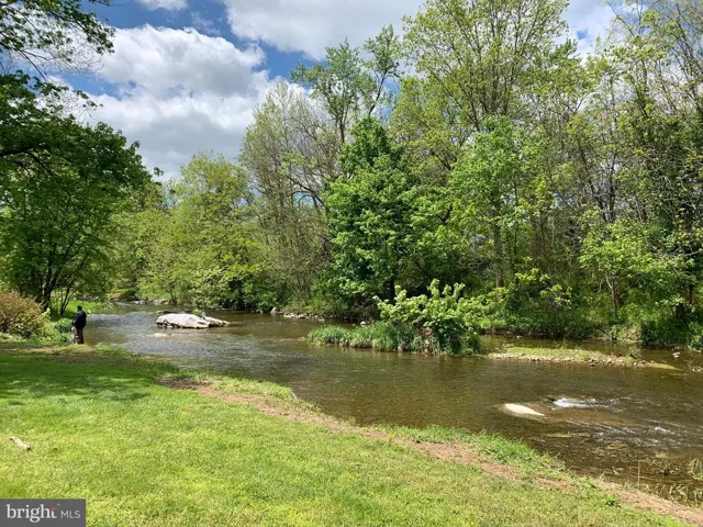 6701 Us Highway 340, Rileyville, Virginia 22650