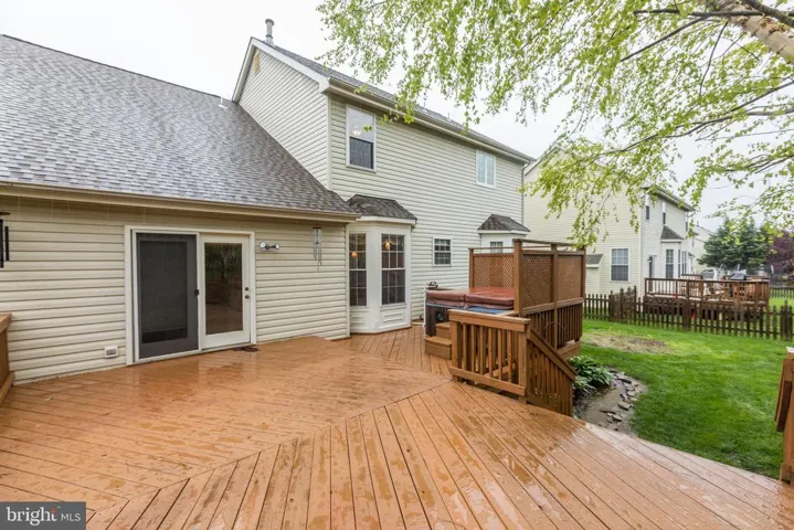 14912 Greenhill Crossing Dr, Haymarket, Virginia 20169