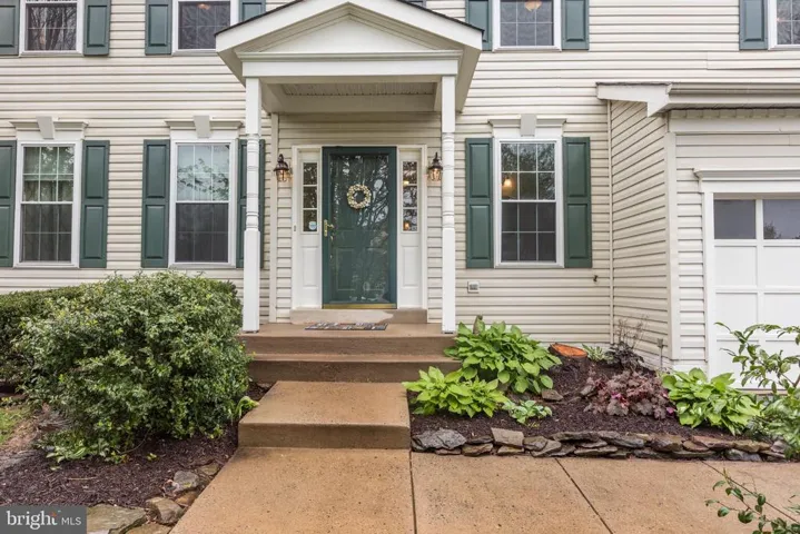14912 Greenhill Crossing Dr, Haymarket, Virginia 20169