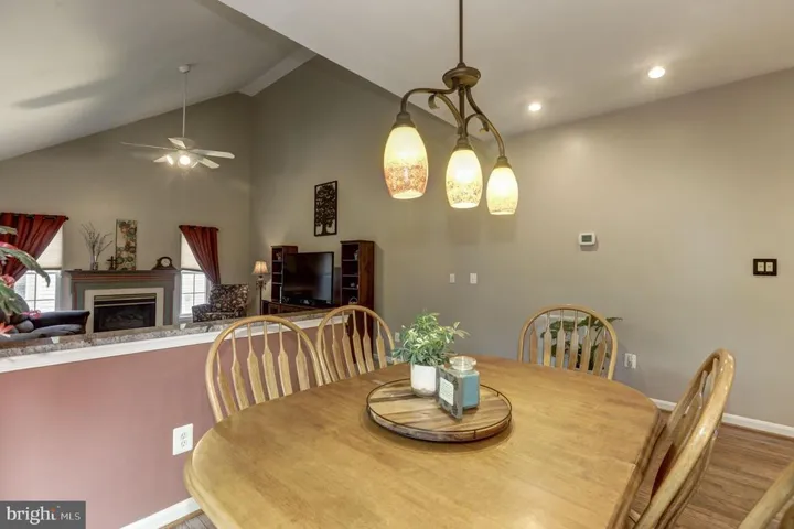 14912 Greenhill Crossing Dr, Haymarket, Virginia 20169