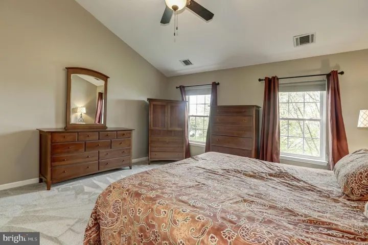 14912 Greenhill Crossing Dr, Haymarket, Virginia 20169