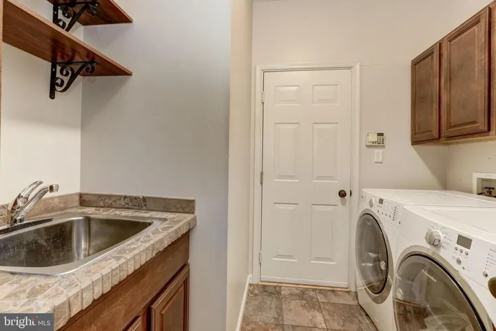 14912 Greenhill Crossing Dr, Haymarket, Virginia 20169
