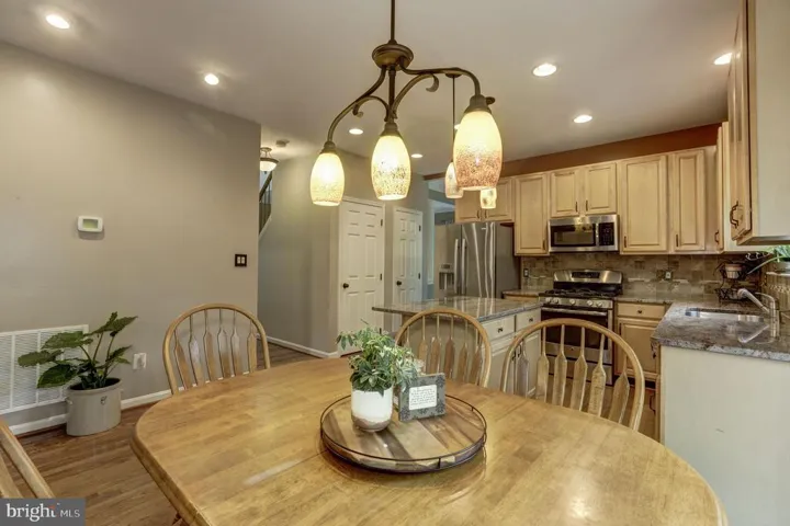 14912 Greenhill Crossing Dr, Haymarket, Virginia 20169