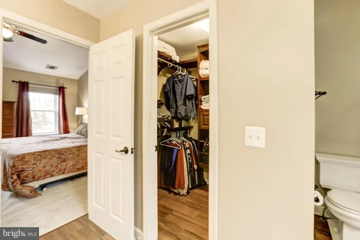 14912 Greenhill Crossing Dr, Haymarket, Virginia 20169