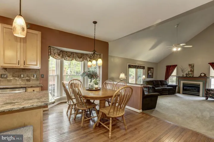 14912 Greenhill Crossing Dr, Haymarket, Virginia 20169