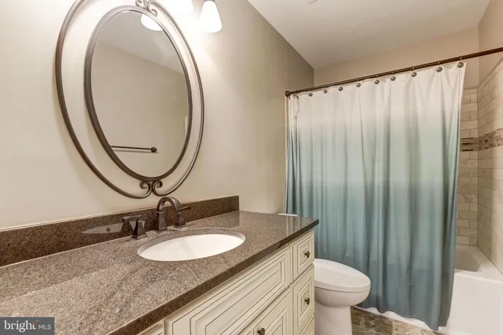 14912 Greenhill Crossing Dr, Haymarket, Virginia 20169