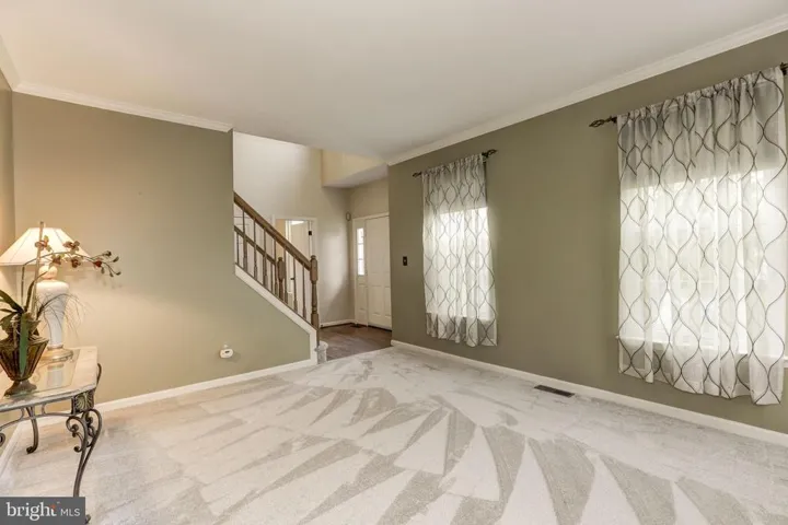 14912 Greenhill Crossing Dr, Haymarket, Virginia 20169