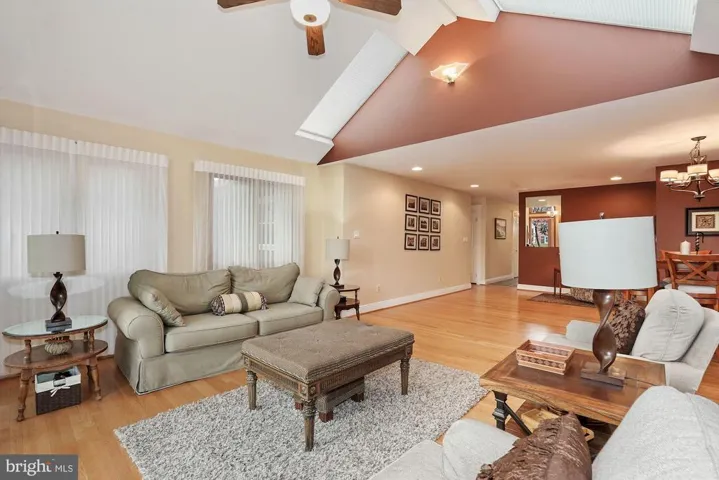 3413 Frenora Ct, Falls Church, Virginia 22042