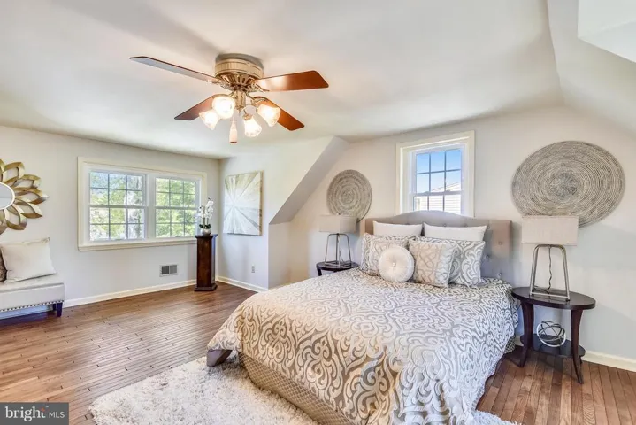 2912 Stuart Dr, Falls Church, Virginia 22042