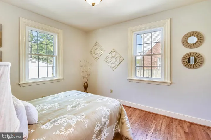 2912 Stuart Dr, Falls Church, Virginia 22042