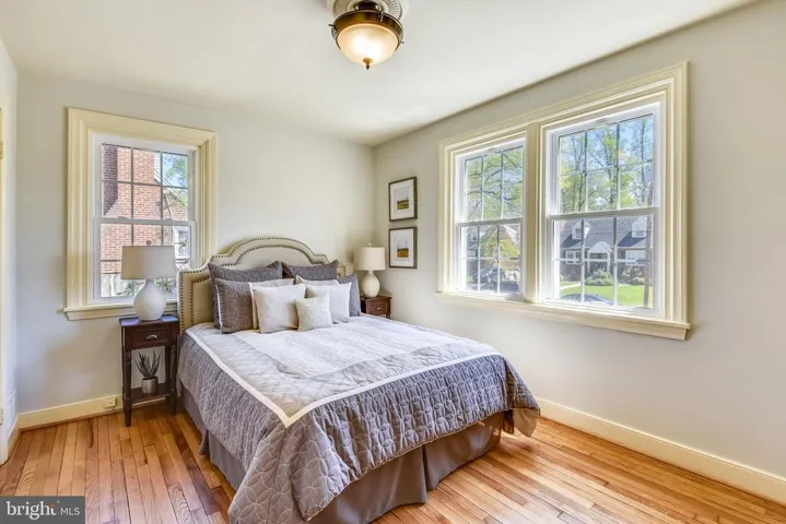 2912 Stuart Dr, Falls Church, Virginia 22042