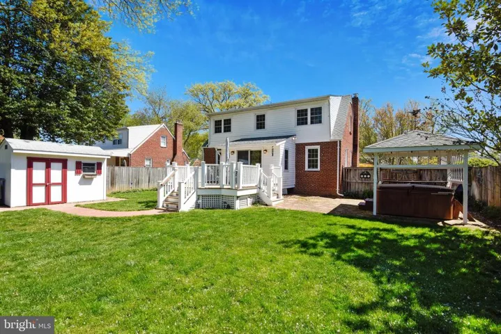 2912 Stuart Dr, Falls Church, Virginia 22042