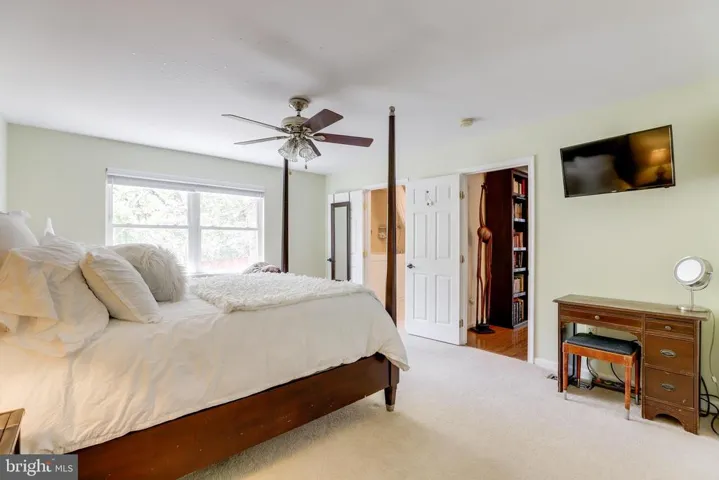 2454 S Monroe St, Arlington, Virginia 22206