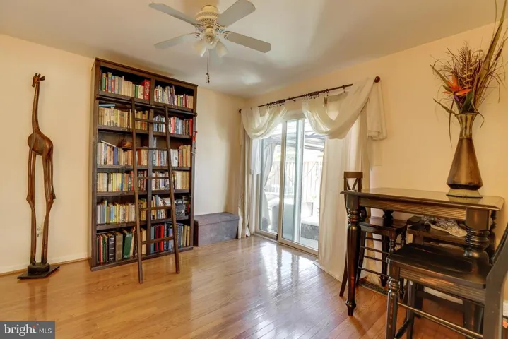 2454 S Monroe St, Arlington, Virginia 22206